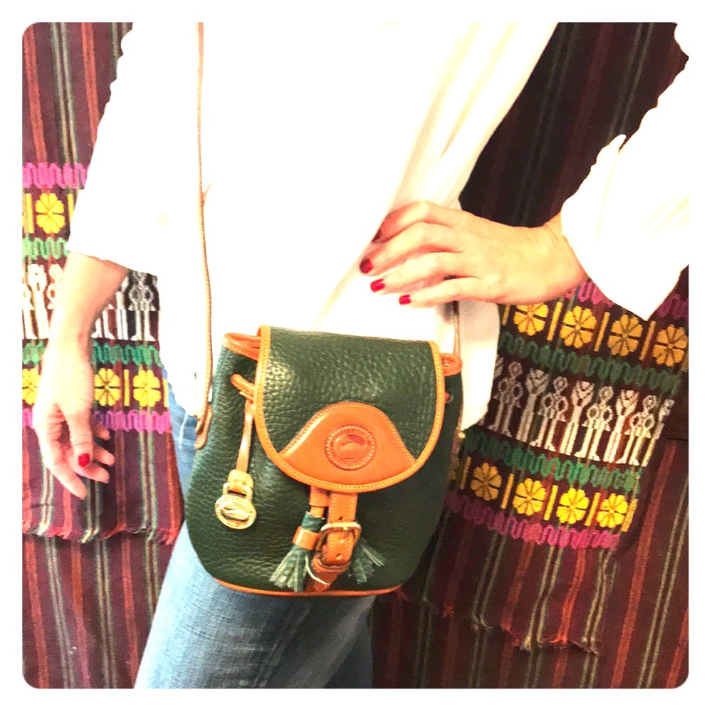 ***Authentic Vintage Dooney & Bourke  Purse***